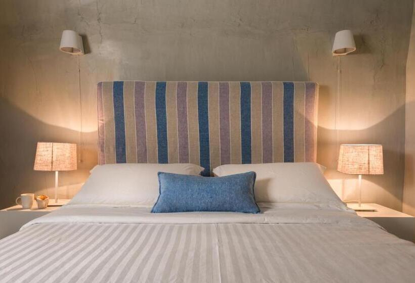 Полулюкс с Гидромассажем, Mythical Blue Luxury Suites