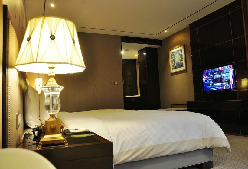 디럭스 룸 가든 전망, Royal Garden  Shanghai