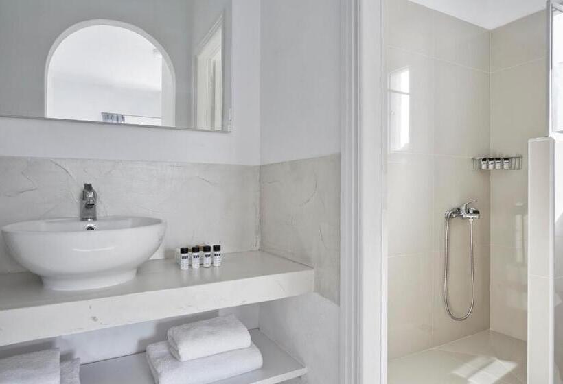Люкс Вид на Сад, Mrs. Armelina By Mr&mrs White Hotels