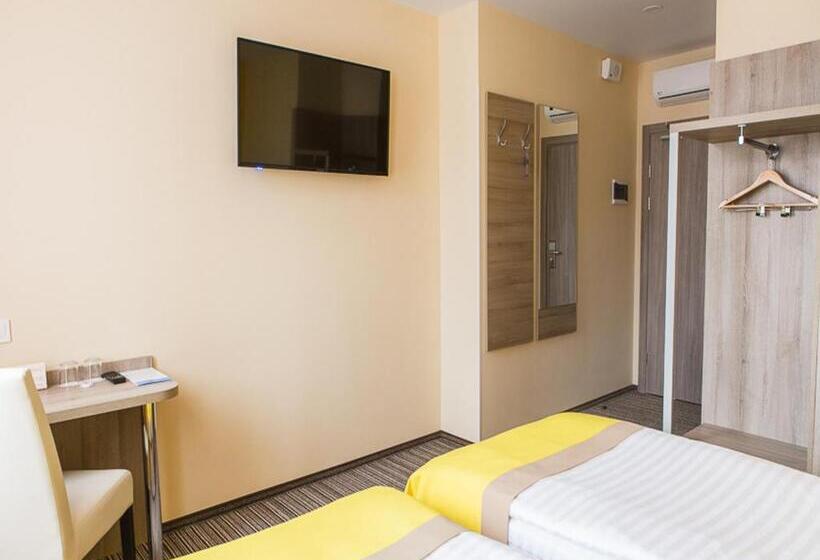 Pokój Standard, Raziotel Kyiv Yamska