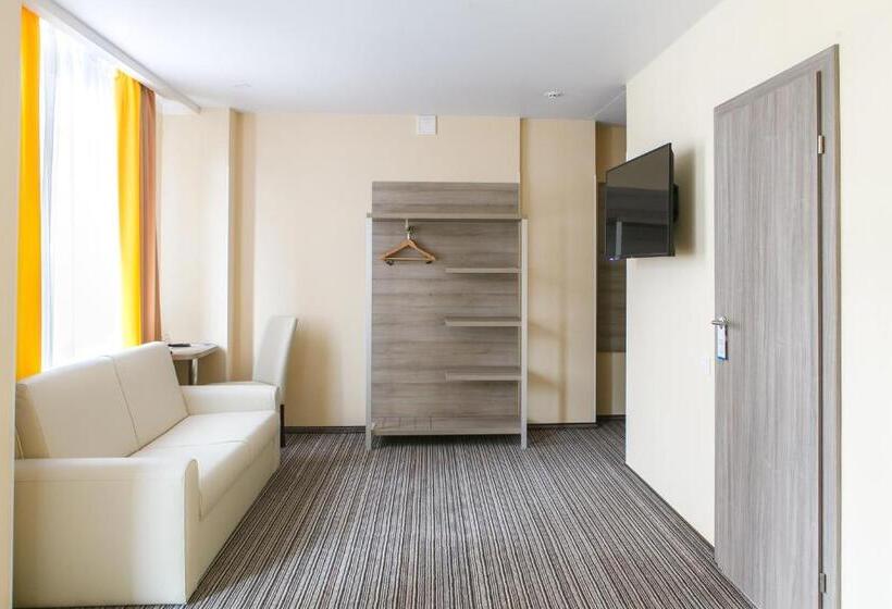 Pokój Superior, Raziotel Kyiv Yamska