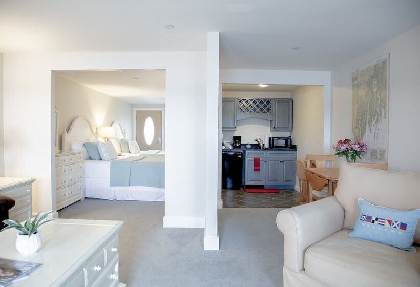 استوديو أساسي, Sheepscot Harbour Village Resort