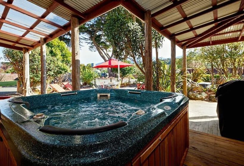 בית, 3 חדרי שינה, The Factory