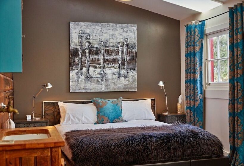 בית, 3 חדרי שינה, The Factory