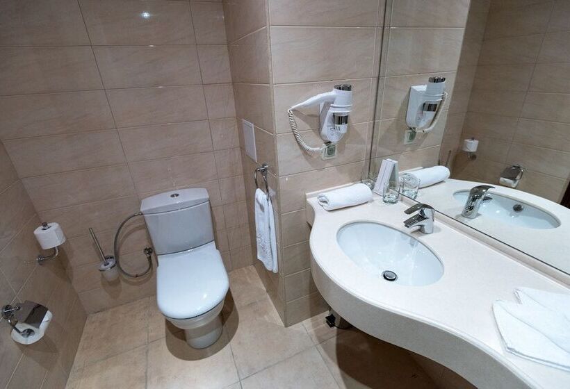 سوییت جونیور, Zvyozdny Hotel Wellness & Spa