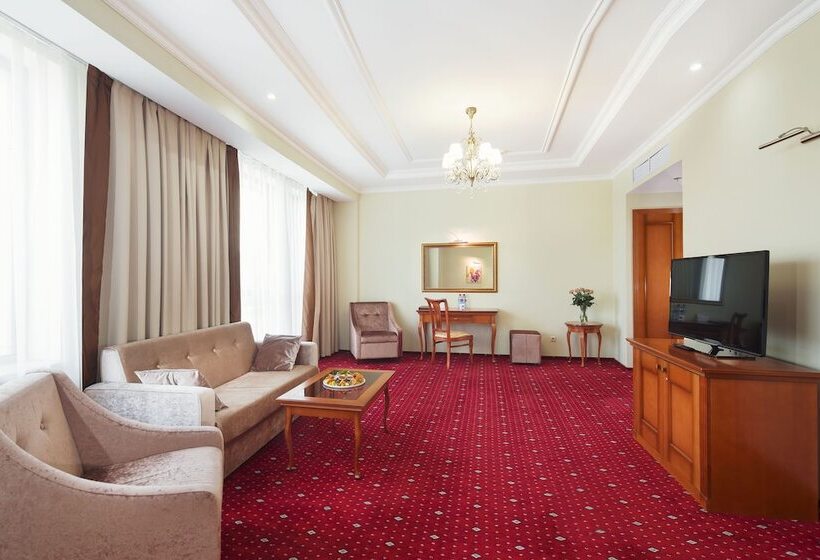 اتاق لوکس, Zvyozdny Hotel Wellness & Spa