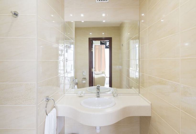 سوییت, Zvyozdny Hotel Wellness & Spa