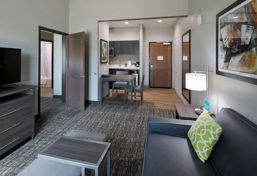 سوییت, Home2 Suites By Hilton Montreal Dorval