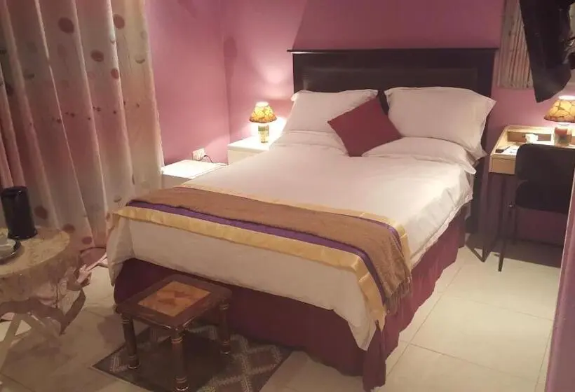 اتاق استاندارد با چشم‌انداز باغ, Mathlyn Guest House