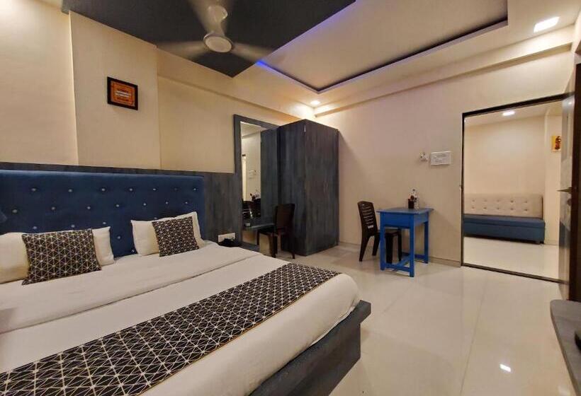 Номер Deluxe, Mari Aai Residency