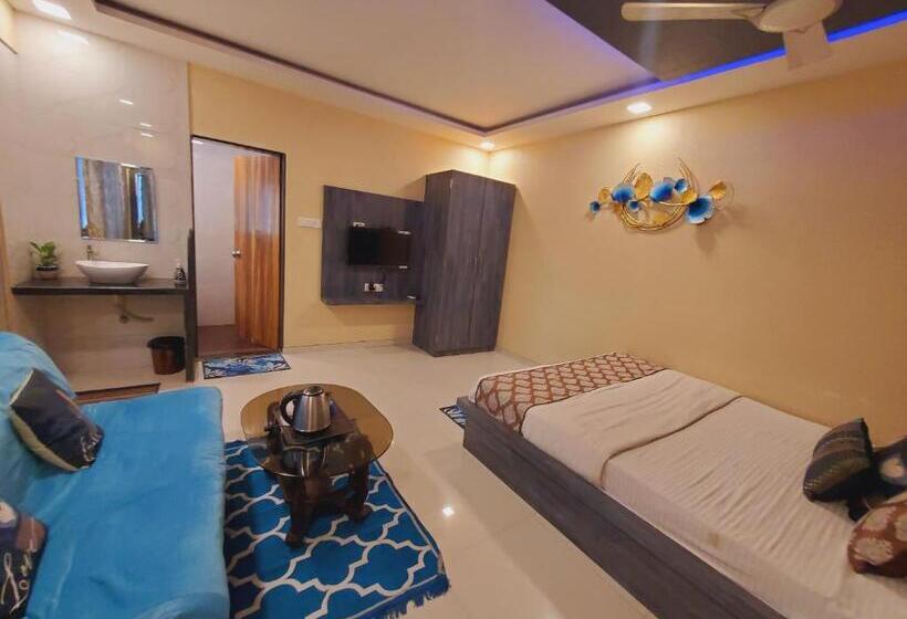 Номер Deluxe, Mari Aai Residency