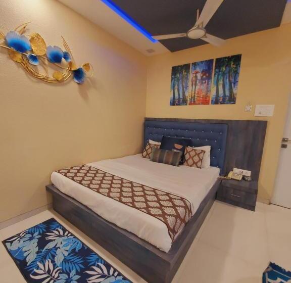 Номер Deluxe, Mari Aai Residency