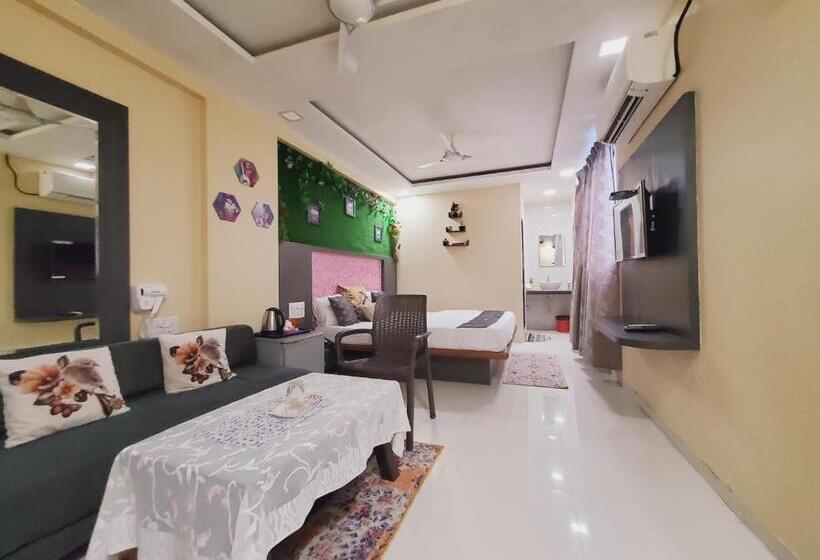 Люкс Повышенной Комфортности, Mari Aai Residency