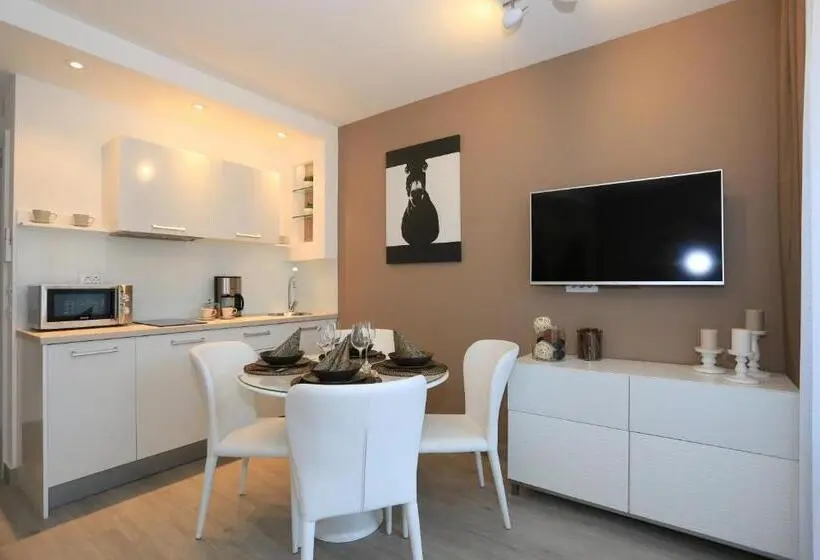 バルコニー付き１ベッドルームアパートメント, Apartments & Rooms Mareta Exclusive
