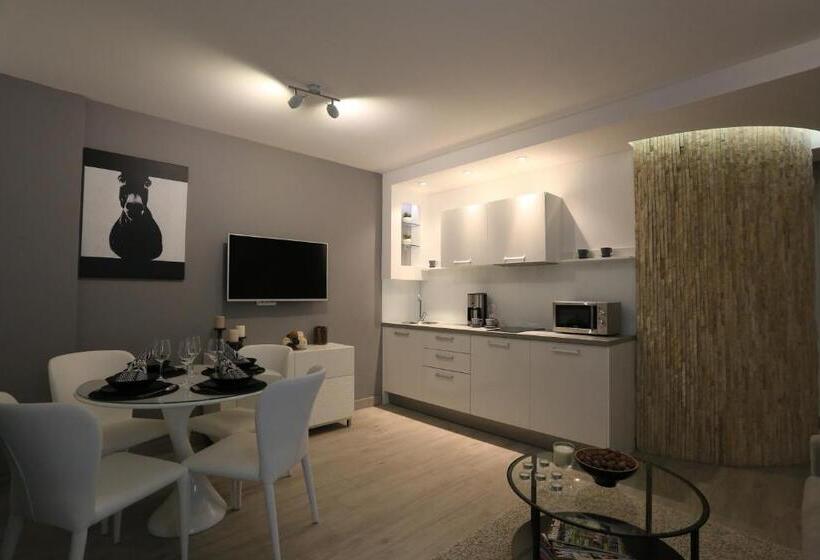 Апартаменты 1 Спальня, Apartments & Rooms Mareta Exclusive