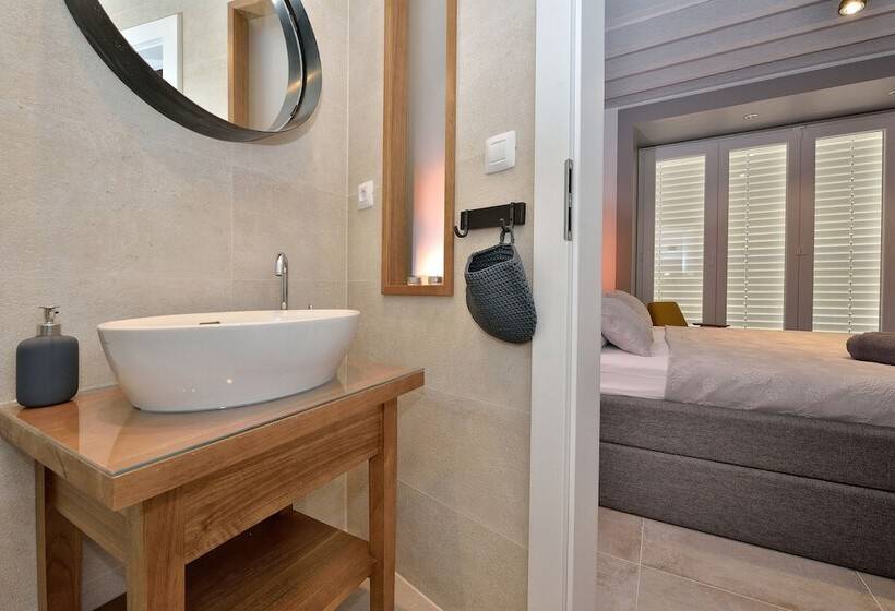 带城市景观的标准间, Apartments & Rooms Mareta Exclusive