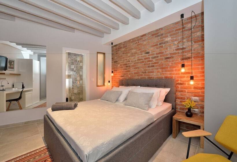 带城市景观的标准间, Apartments & Rooms Mareta Exclusive