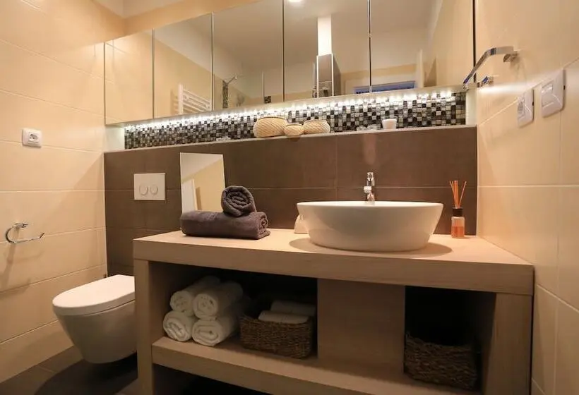 バルコニー付き１ベッドルームアパートメント, Apartments & Rooms Mareta Exclusive