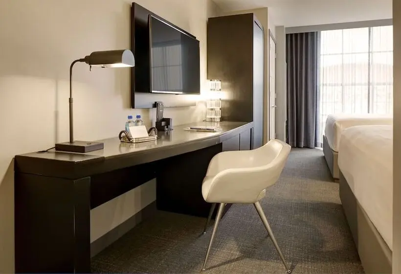 キングサイズベッドのスタンダードルーム, Archer Hotel Boston/burlington