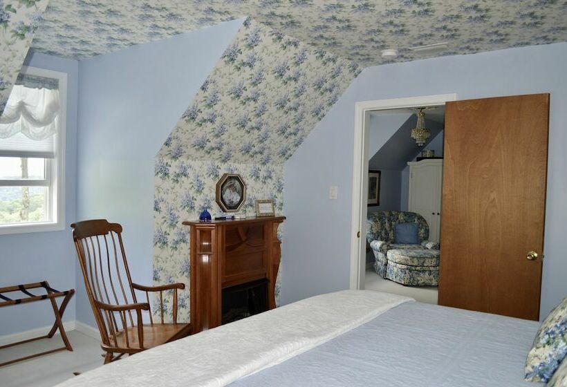 ダブルベッドスタンダードルーム, Bald Mountain House Inn At The Wolf Laurel Resort