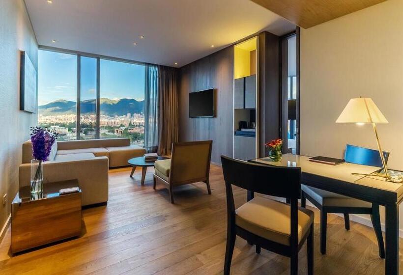 מיטת קינג בסוויטה, Grand Hyatt Bogota