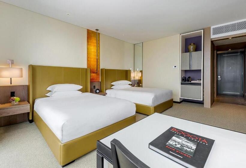 חדר קלאב, Grand Hyatt Bogota
