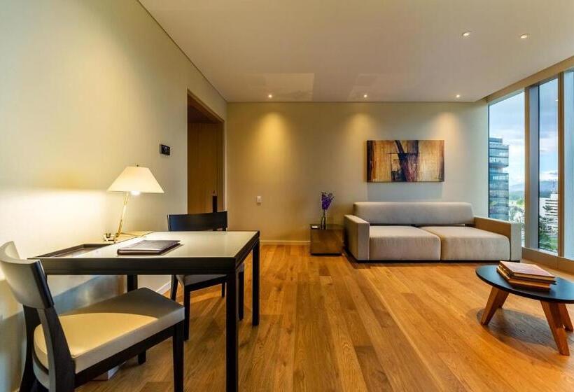 מיטת קינג בסוויטה, Grand Hyatt Bogota