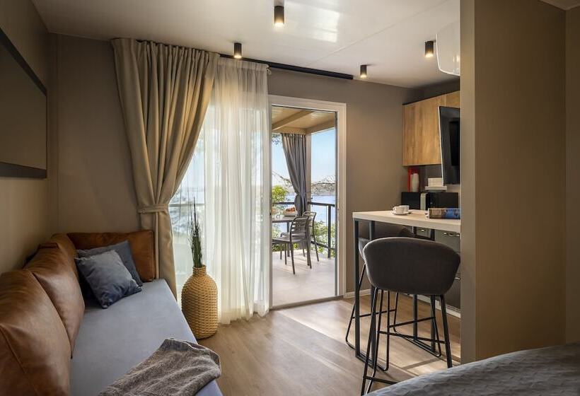 Шале 1 Спальня, Camping Lanterna Premium Resort   Vacansoleil Maeva