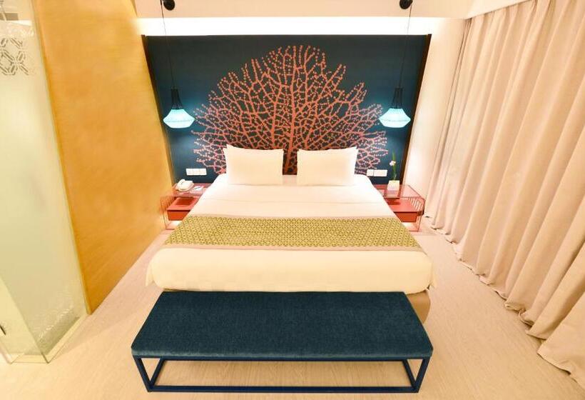 Standardzimmer mit Poolblick, Hue Hotels And Resorts Boracay Managed By Hii