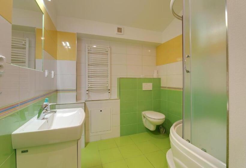 شقة إقتصادية غرفة واحد, 101 Penzion