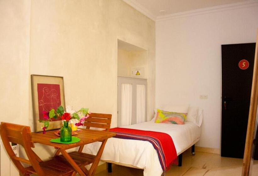 标准三人间内部客房, Casa De Huéspedes Santa Maria