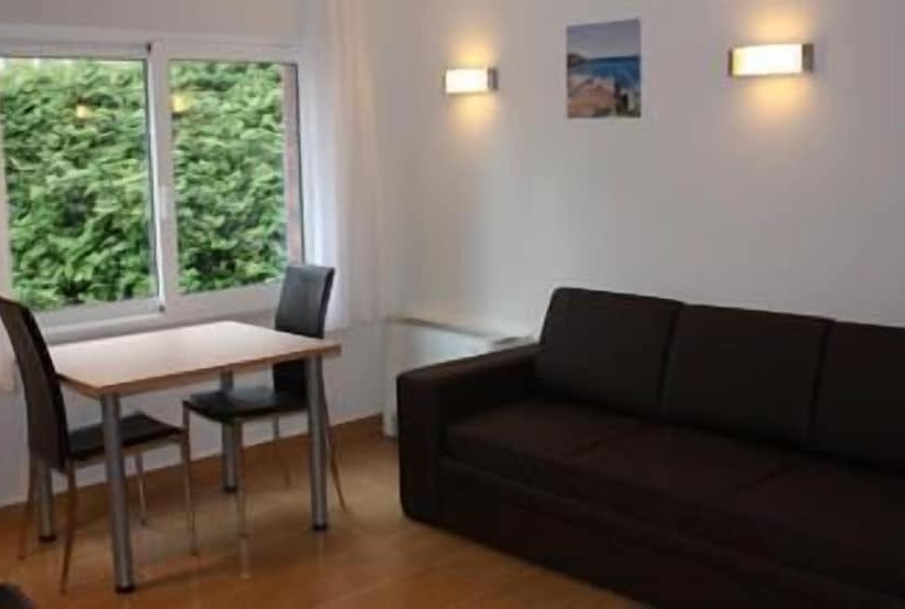 Апартаменты 1 Спальня, Hostal Rocamar