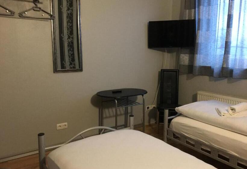 آپارتمان 1 خوابه, Pension Alis Augsburg