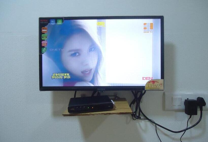 家庭套房, A V Residency