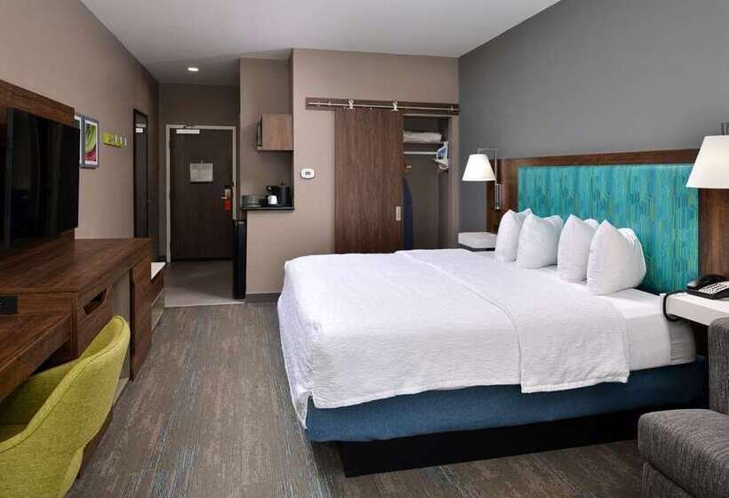 带大床的标准间, Hampton Inn San Marcos, Ca