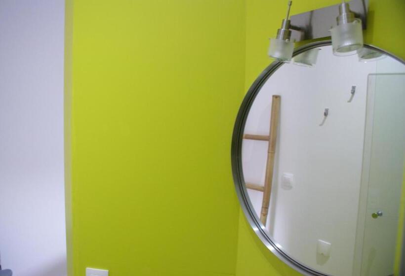 خانه 1 خوابه, La Cour Soubespin