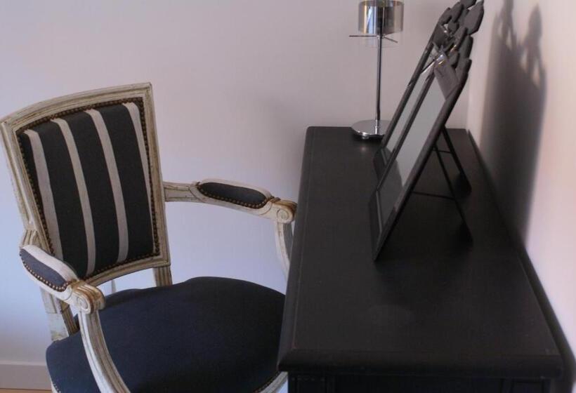 خانه 1 خوابه, La Cour Soubespin