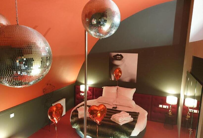 סוויטה, La Parenthèse Envoutée