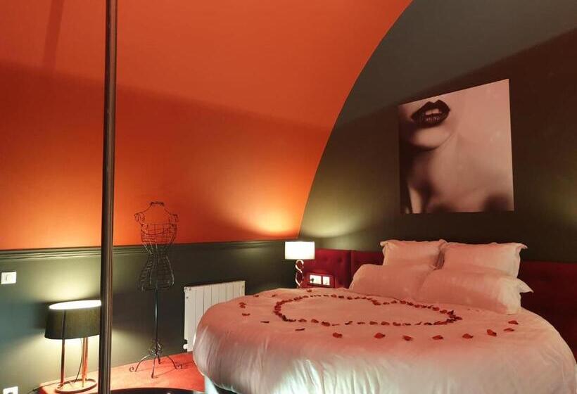 סוויטה, La Parenthèse Envoutée