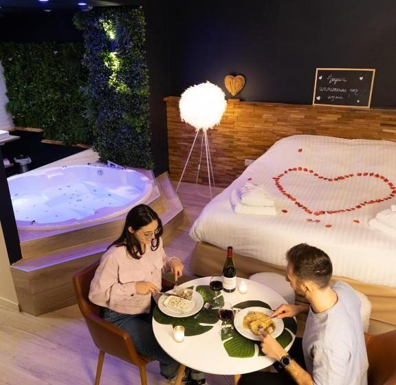 סטודיו דלוקס, La Parenthèse Envoutée