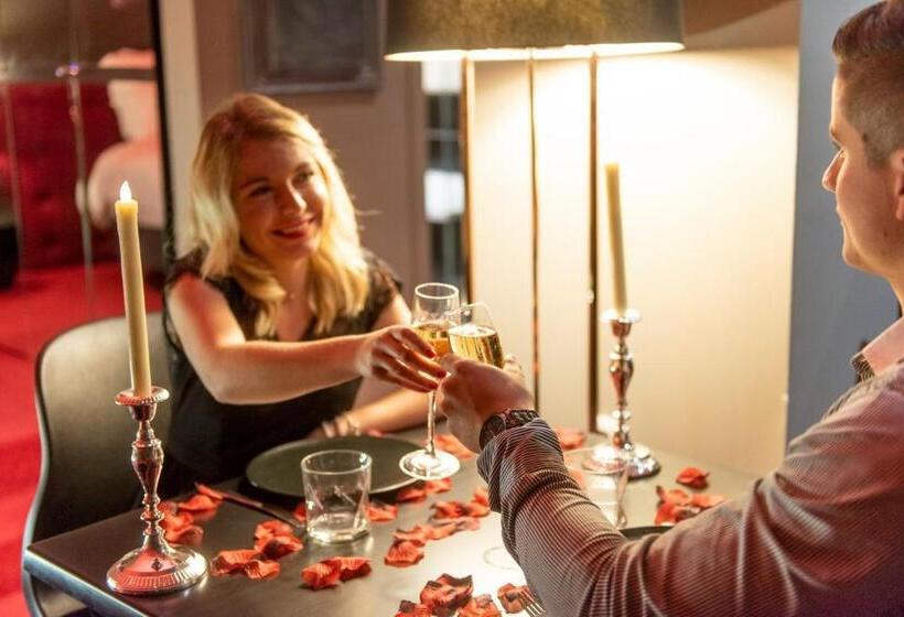 סוויטה, La Parenthèse Envoutée