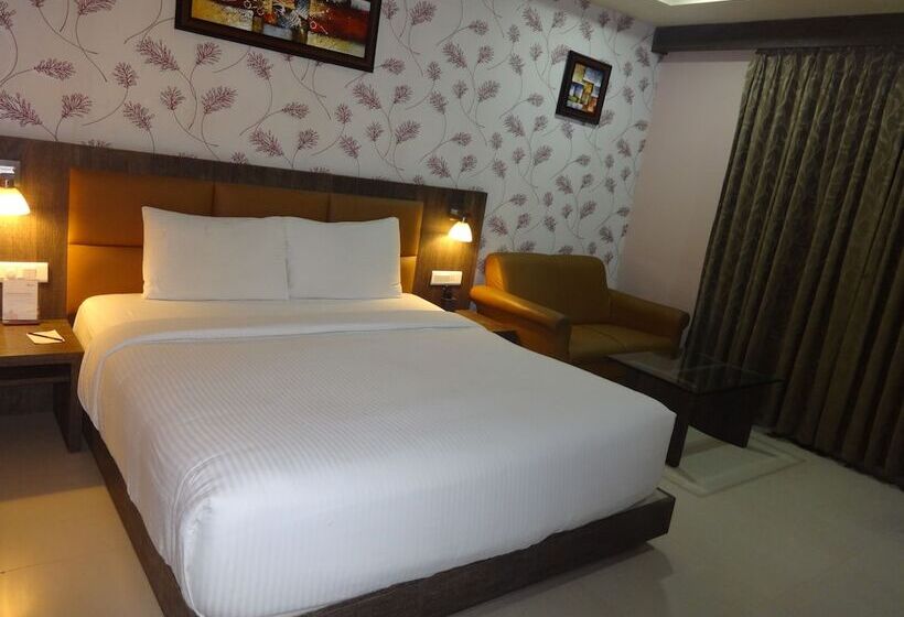 キングサイズベッドのデラックスルーム, Pride Ananya Resorts