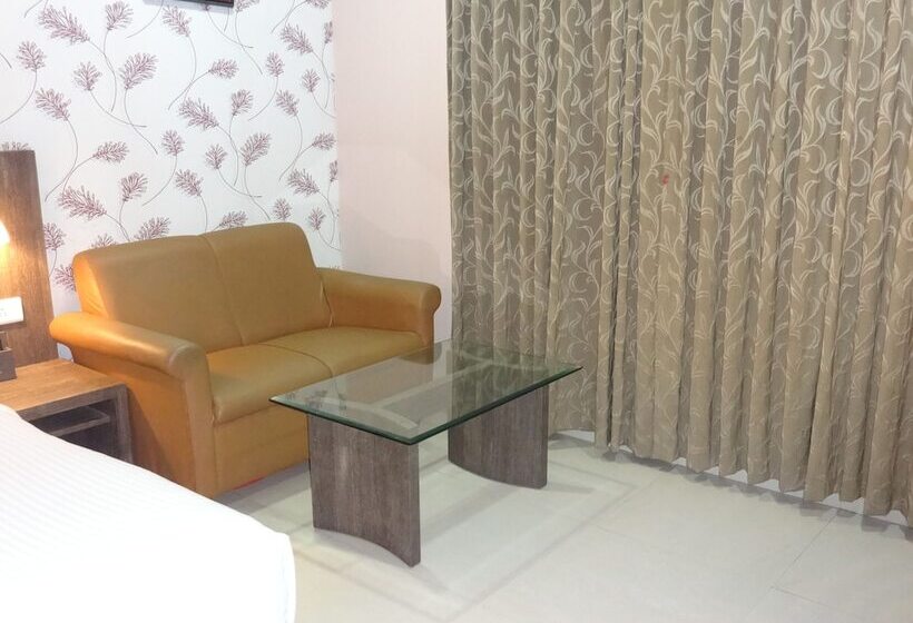 Номер Deluxe Кровать Кинг, Pride Ananya Resorts