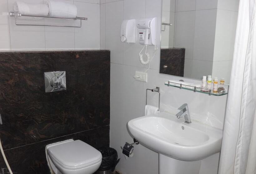 キングサイズベッドのデラックスルーム, Pride Ananya Resorts