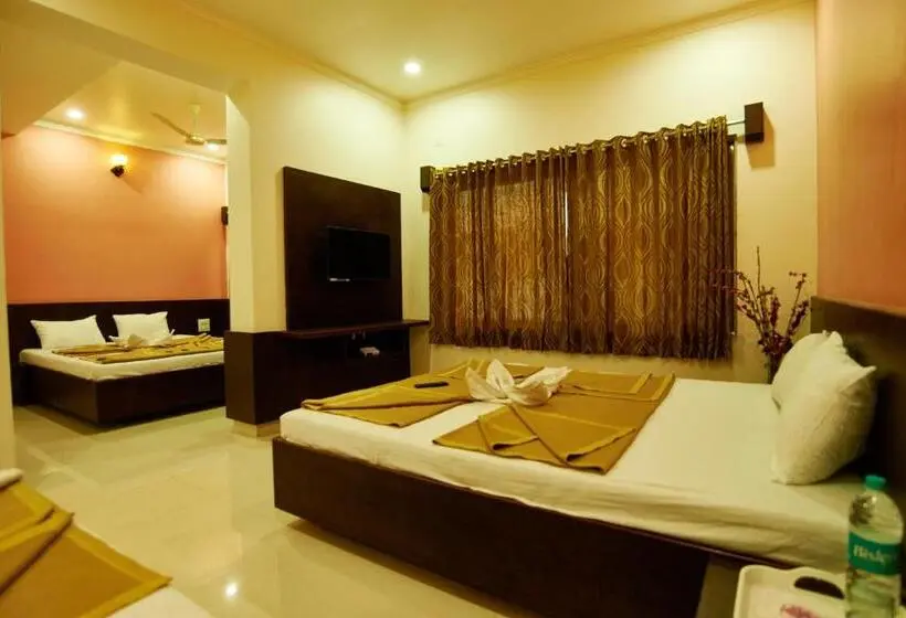 ファミリールーム, Pride Inn Shirdi