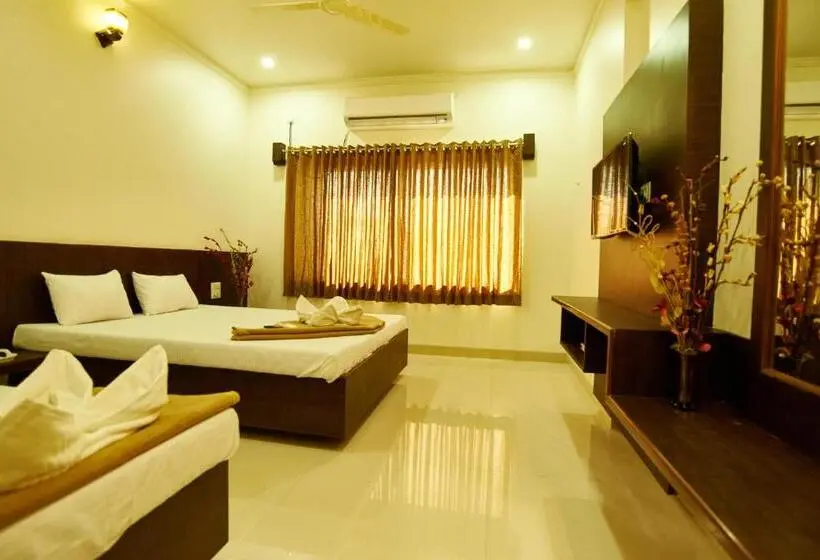 ファミリールーム, Pride Inn Shirdi