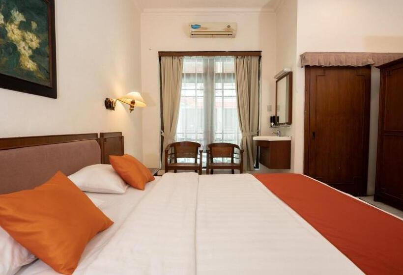 패밀리 룸, Saptagria