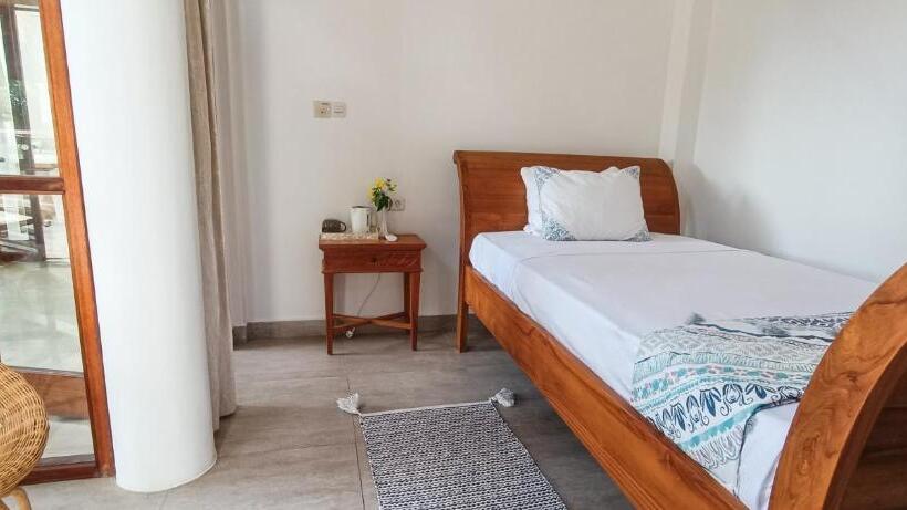 اتاق استاندارد یک نفره, Soraya Yoga Wellness Center