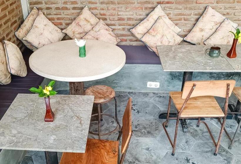 اتاق استاندارد یک نفره, Soraya Yoga Wellness Center