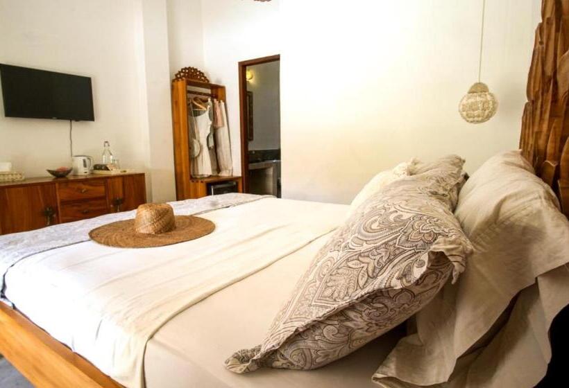 اتاق استاندارد با تخت بزرگ, Soraya Yoga Wellness Center